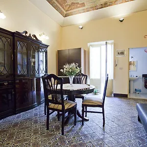 casa-signorile-trapani.sicilyhotelsitaly.net/