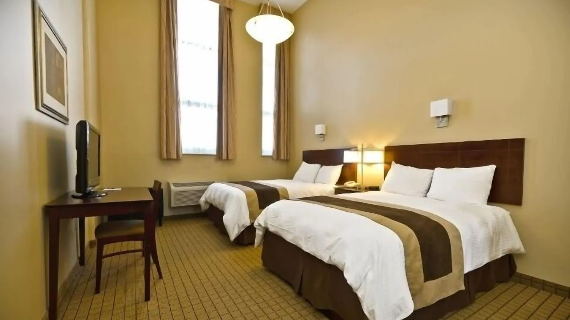 Pointe Plaza Hotel (Adults Only) New York