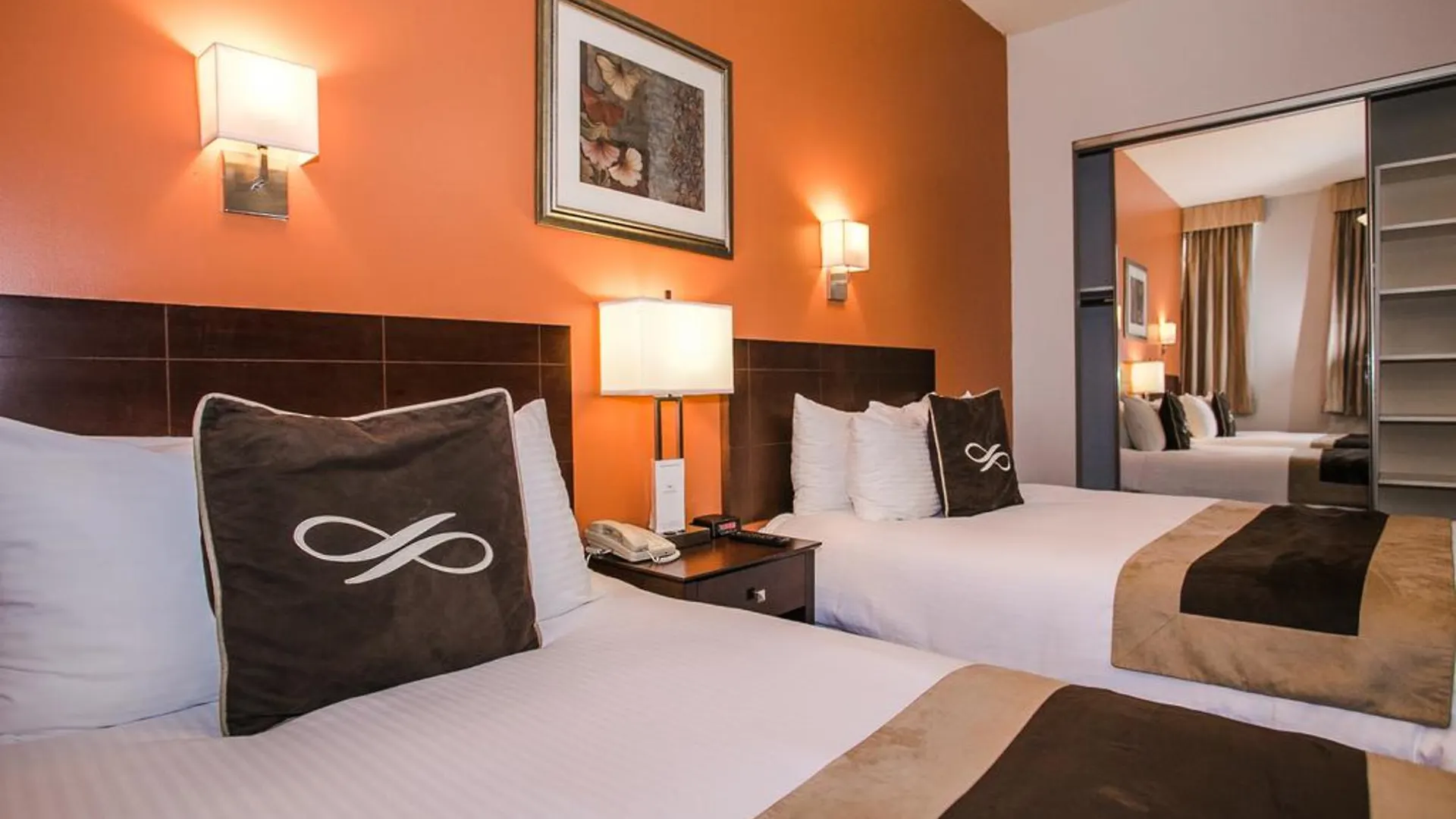 Pointe Plaza Hotel (Adults Only) New York
