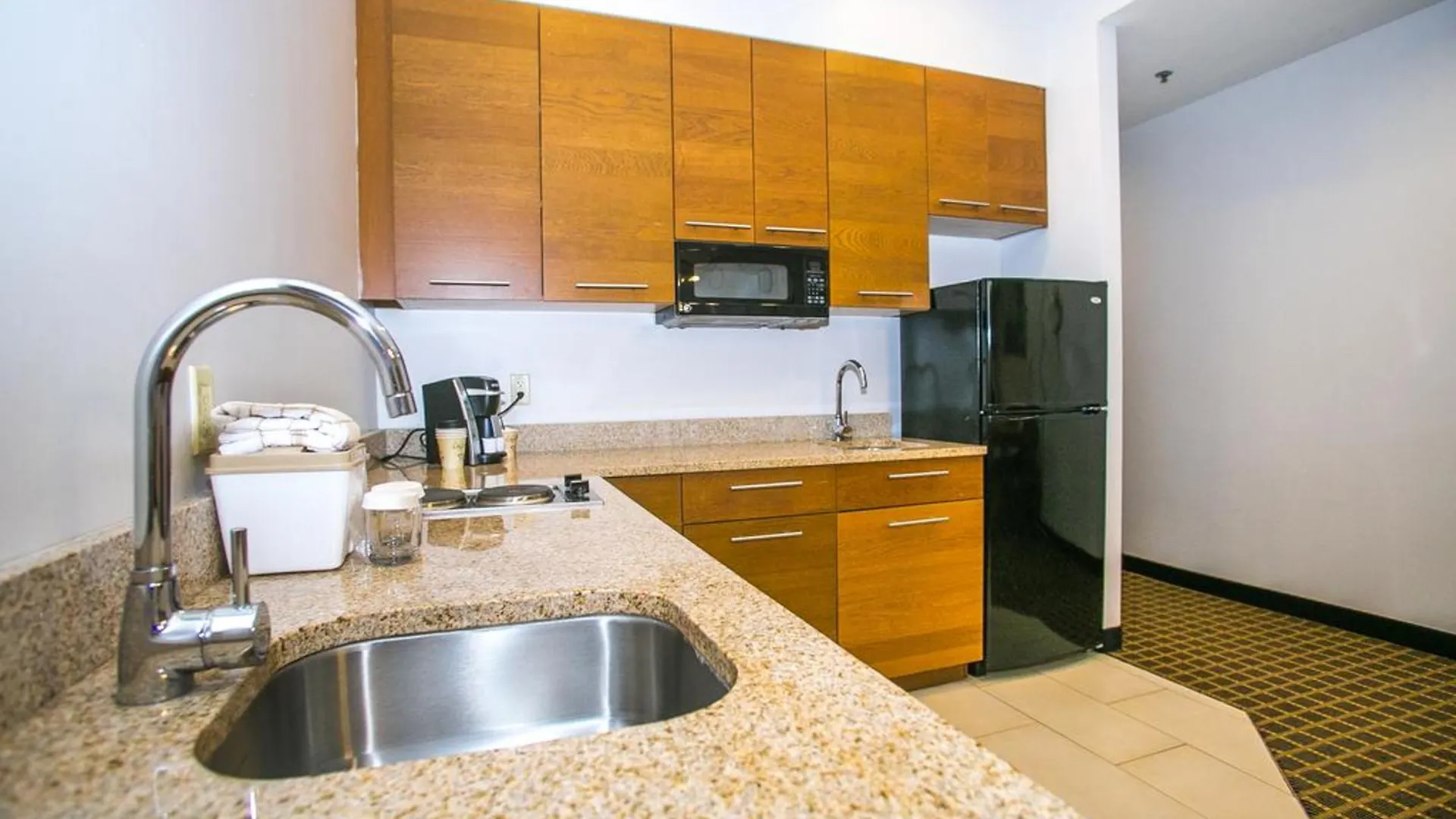 Pointe Plaza Hotel (Adults Only) New York