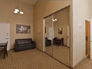Pointe Plaza Hotel (Adults Only) New York